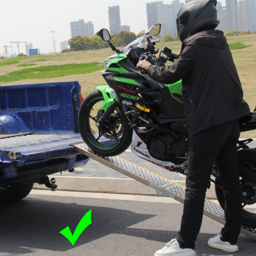 バイク積載時に起こる擦れを防ぐ方法